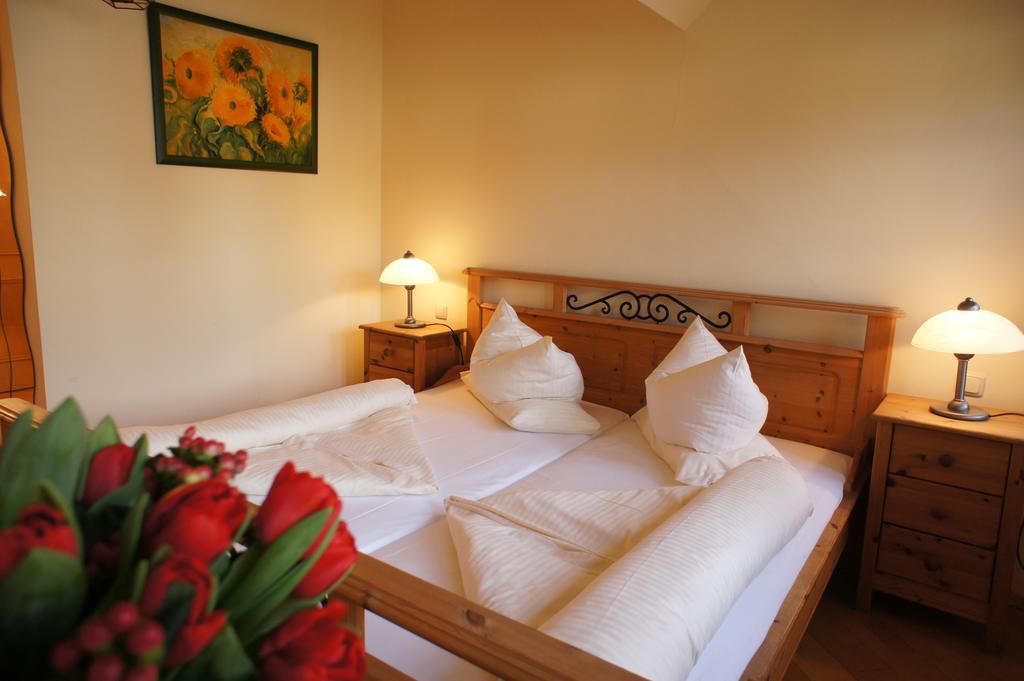Hotel Zur Post Herrsching am Ammersee Exterior photo